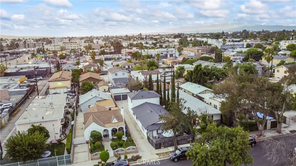 5623 Cleon Avenue, North Hollywood, California 91601 home-pic-0